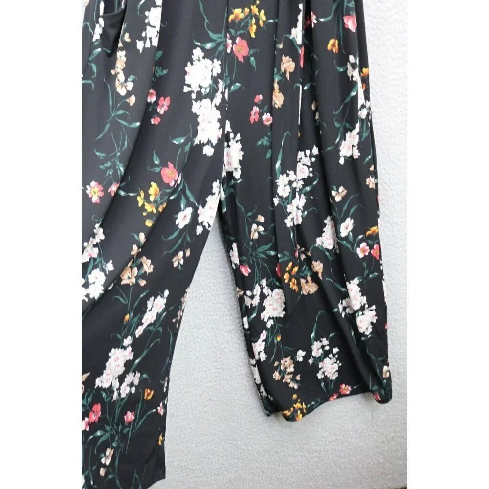 Kaileigh V-Neck Strappy Jumpsuit-Medium-Whimsigoth-Pockets-Wide Leg-Cropped